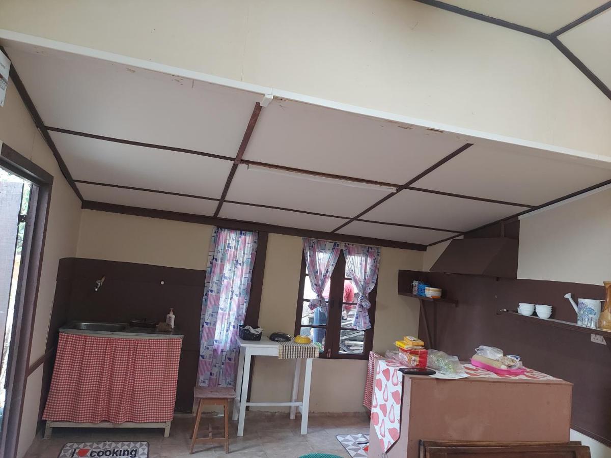 Giftland Homestay Āīzawl Екстериор снимка