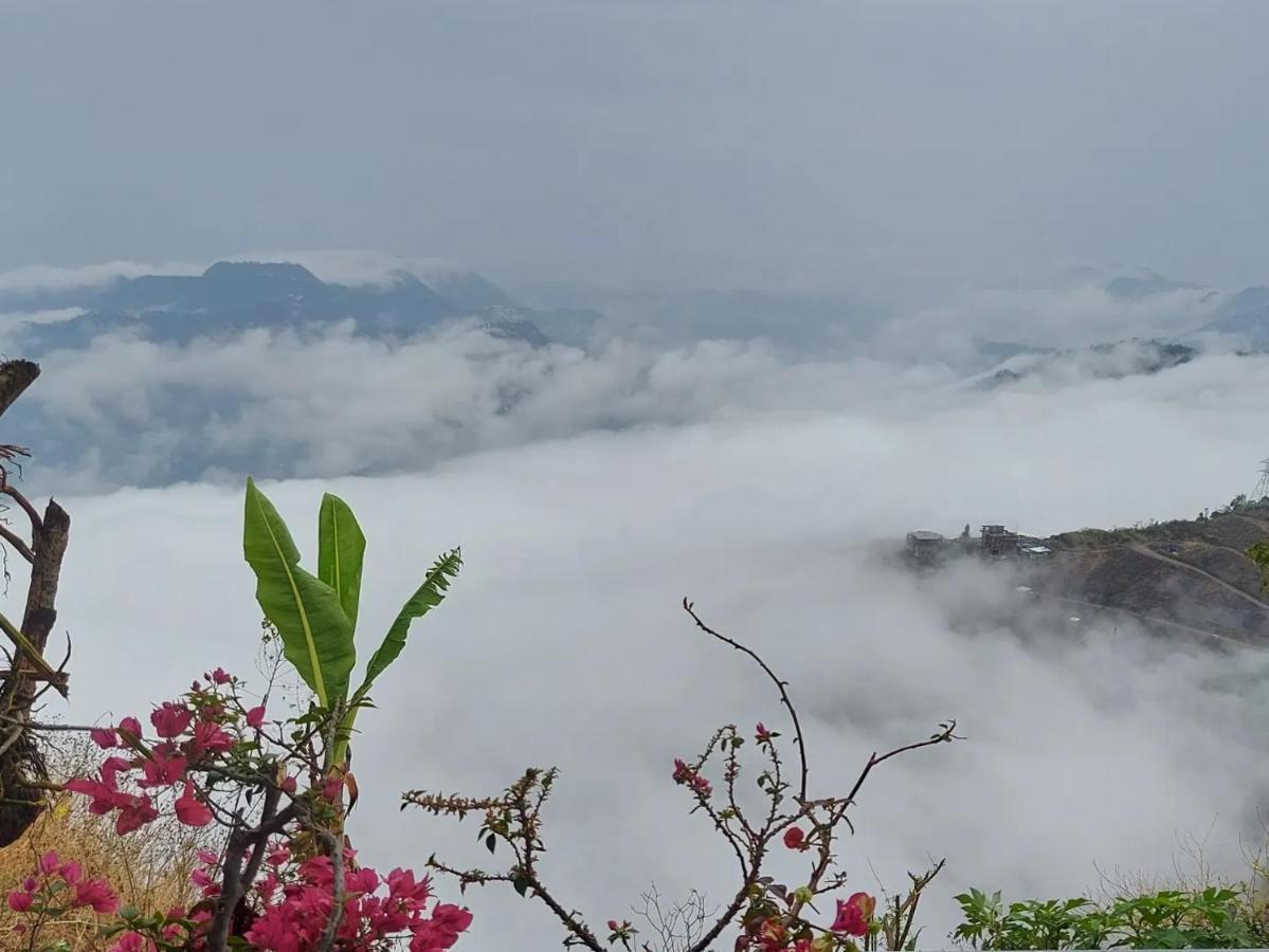 Giftland Homestay Āīzawl Екстериор снимка