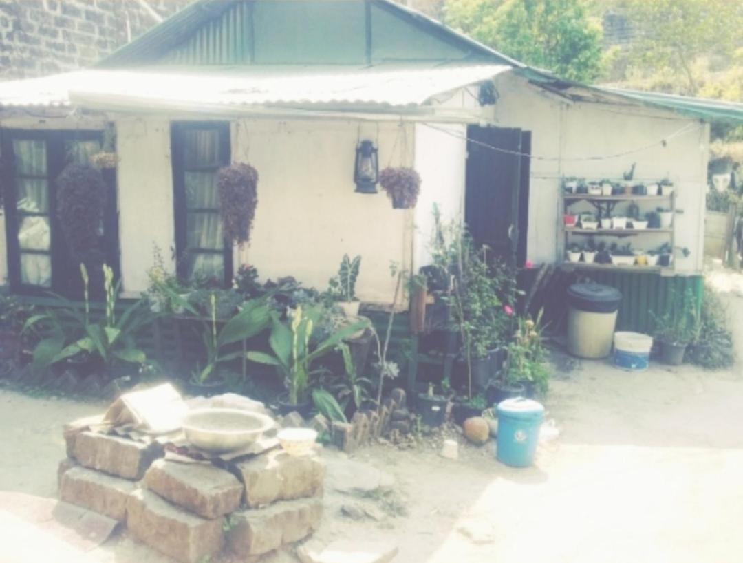 Giftland Homestay Āīzawl Екстериор снимка